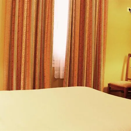 Отель Imperial 3*